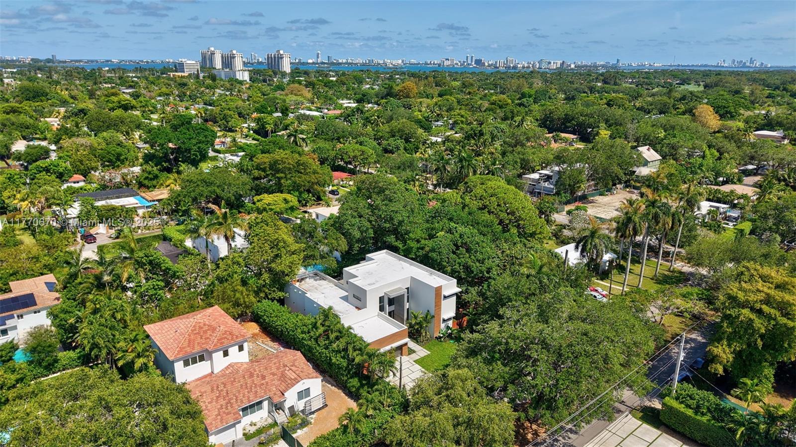 AMD PL GRIFFING BISCAYNE - Residential