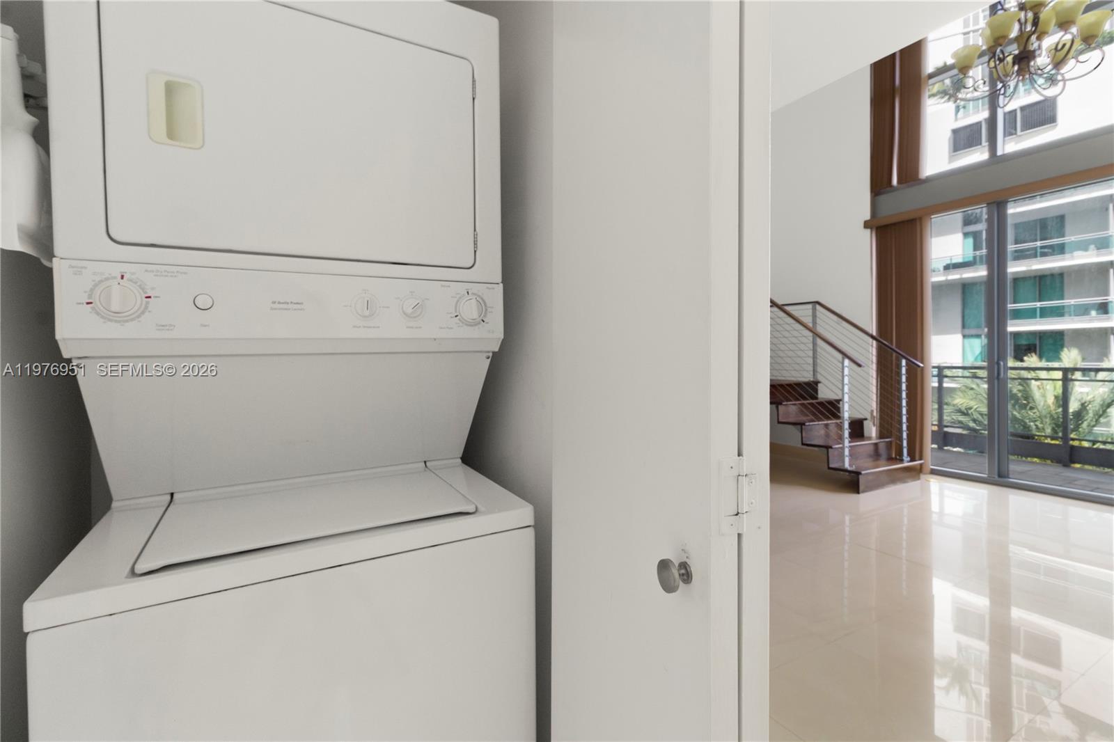 IVY CONDO - Residential