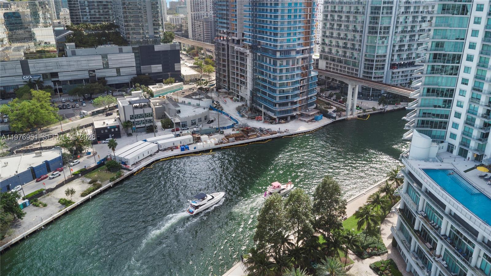 IVY CONDO - Residential