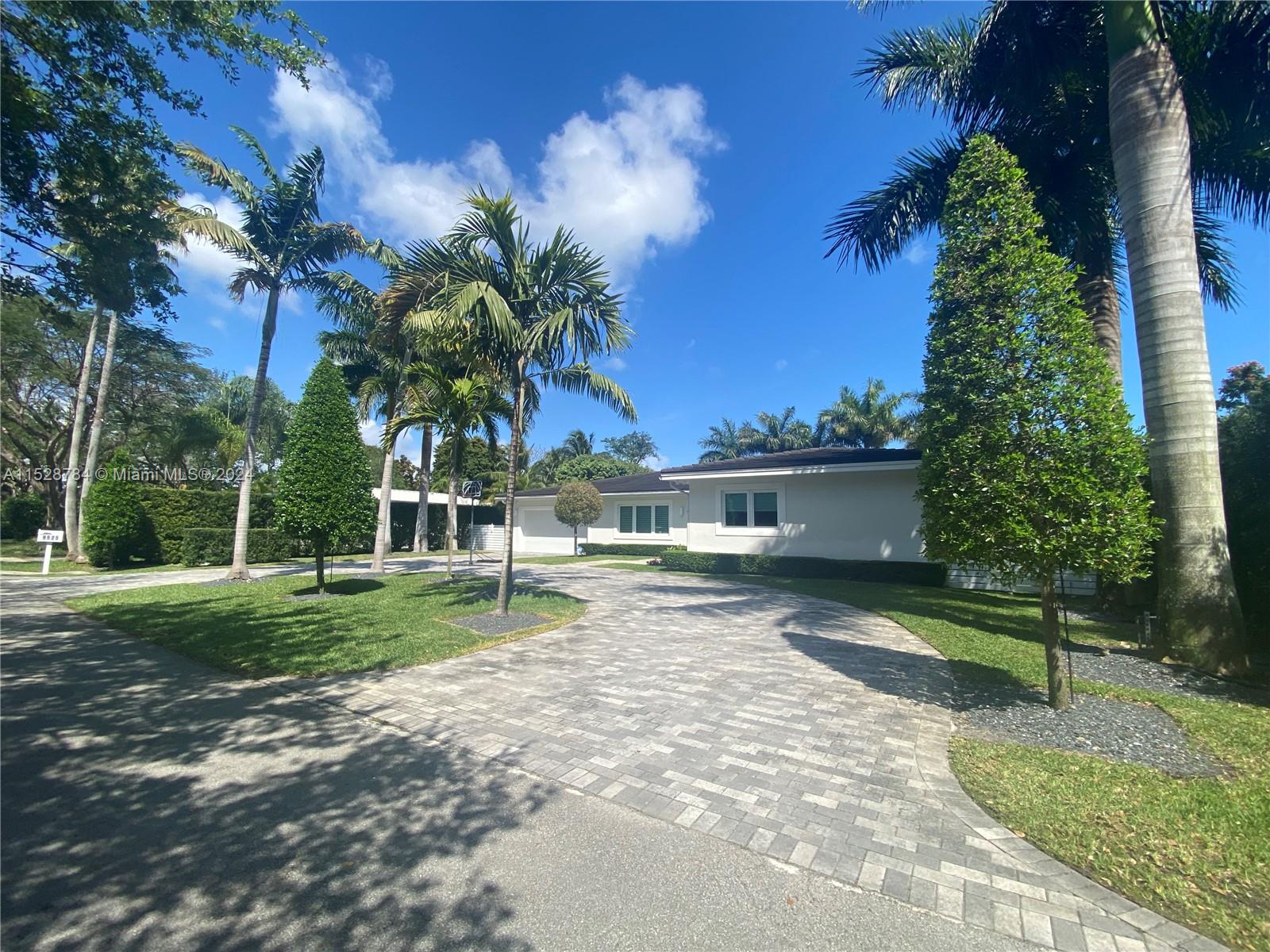 Photo 1 of 9525 Sw 73rd Ave, Pinecrest, Florida, $2,480,000, Web #: 11528784