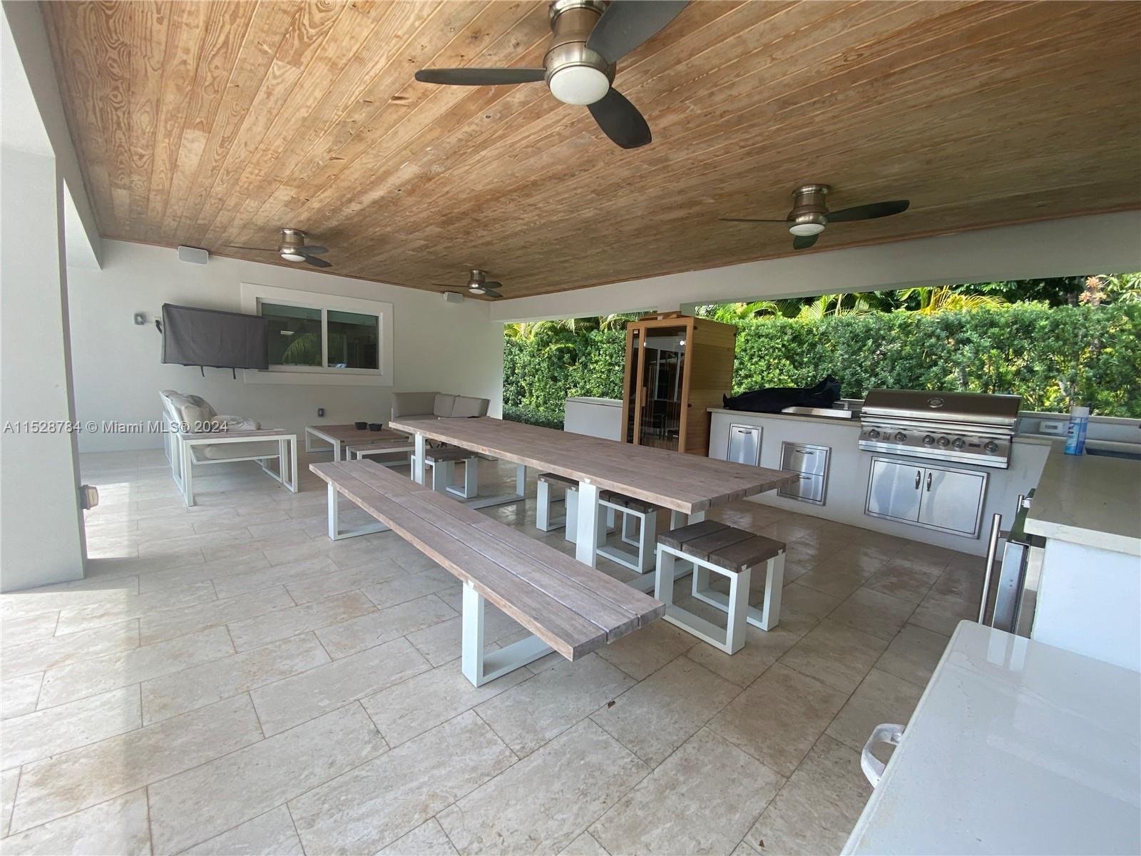 HIGHWAY SUB AMD - Residential