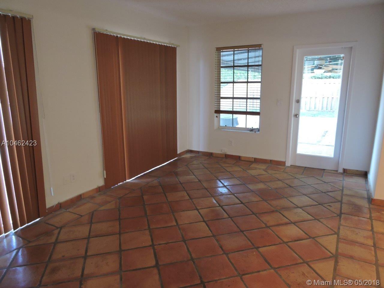 VENETIAN SEC KEYSTONE POI - Residential Lease