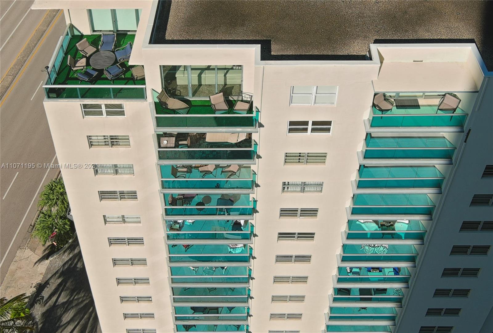 SIAN OCEAN RESIDENCES CON - Residential Lease