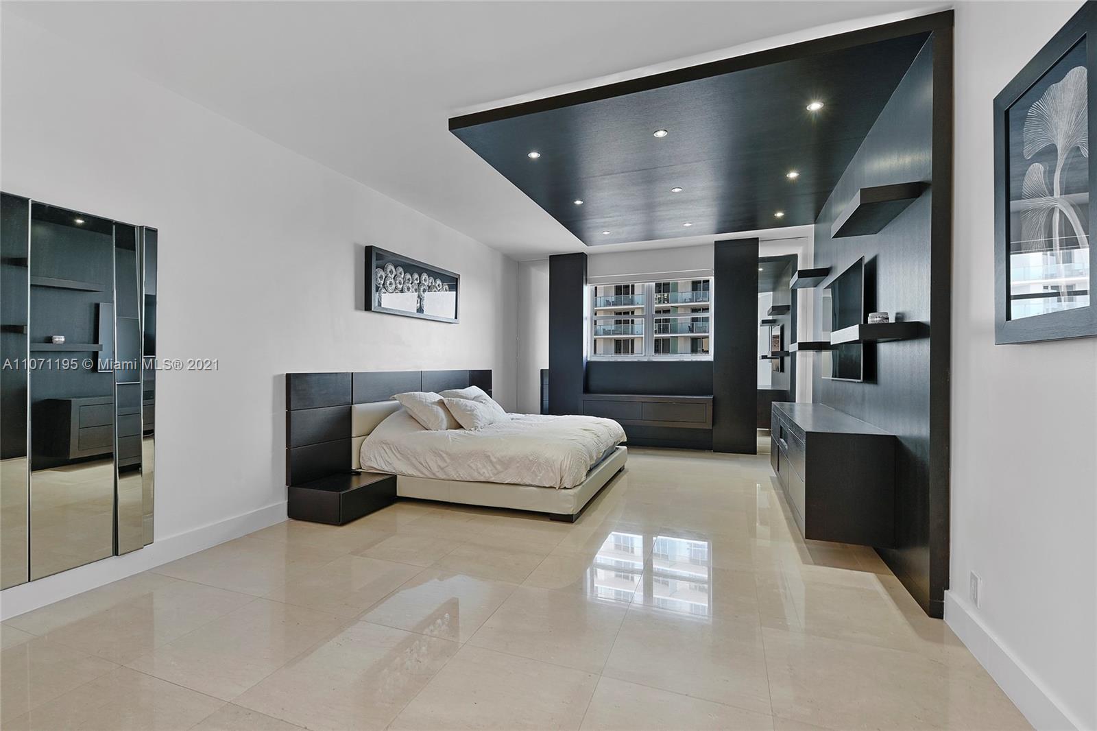 SIAN OCEAN RESIDENCES CON - Residential Lease