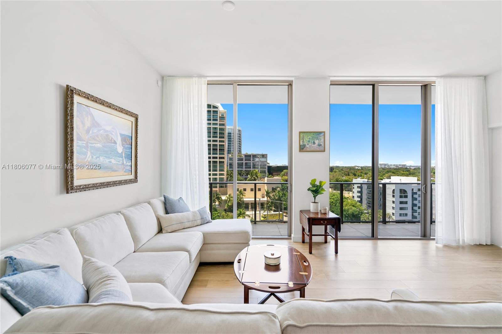 2678 Tigertail Ave 713