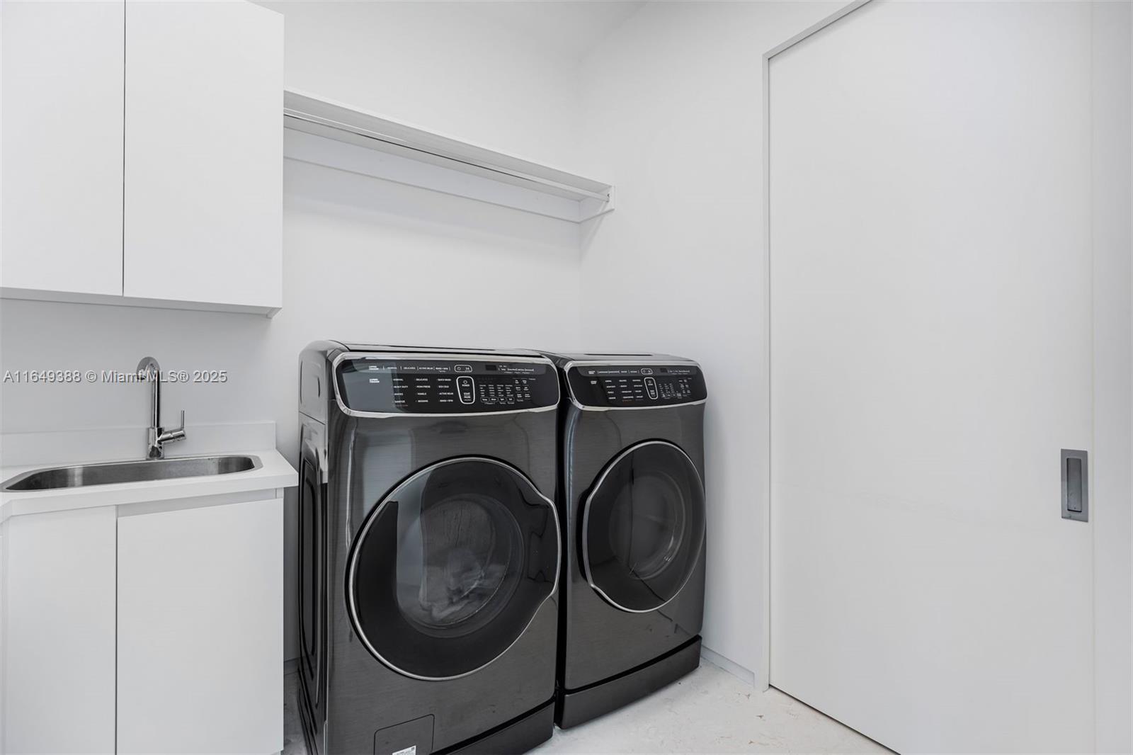 BISCAYNE POINT - Residential