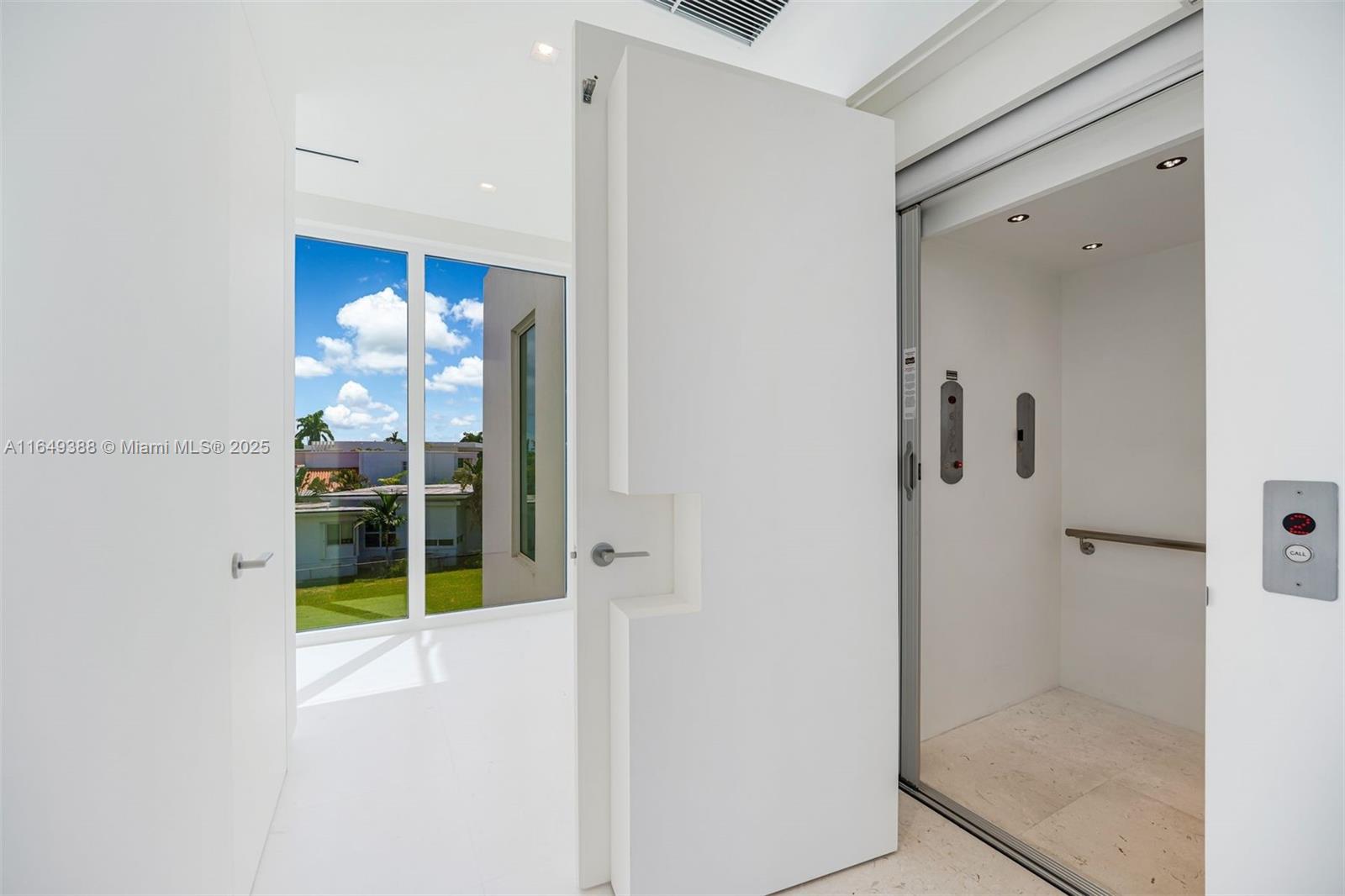 BISCAYNE POINT - Residential