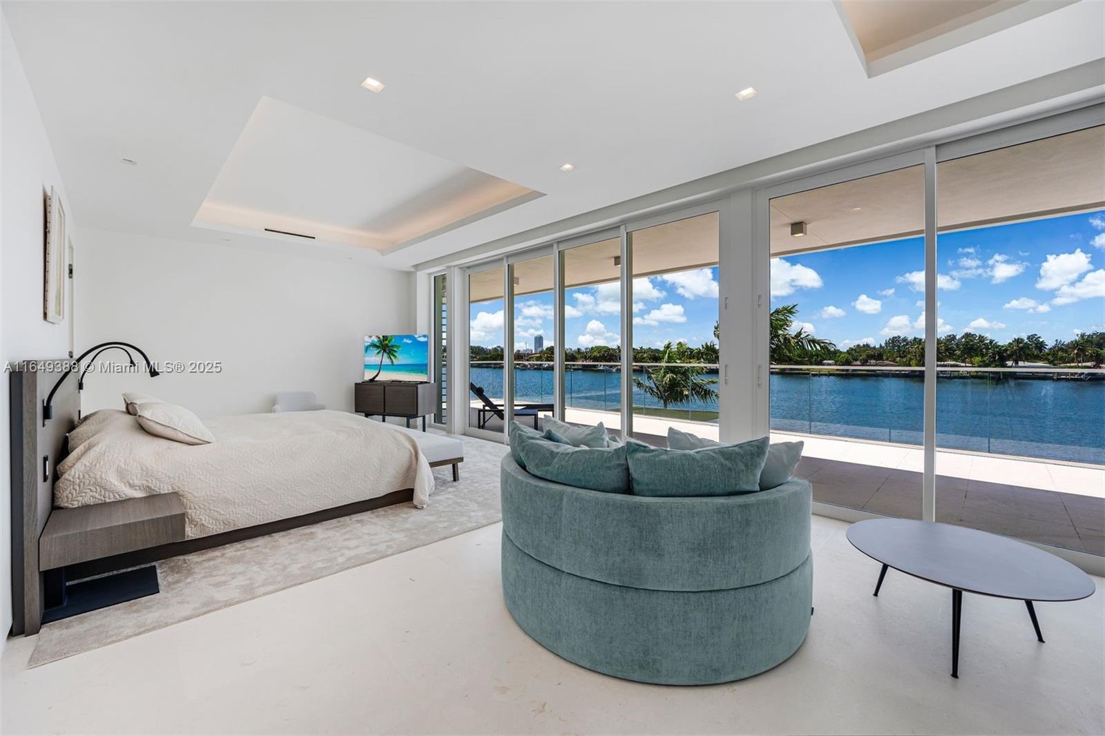 BISCAYNE POINT - Residential