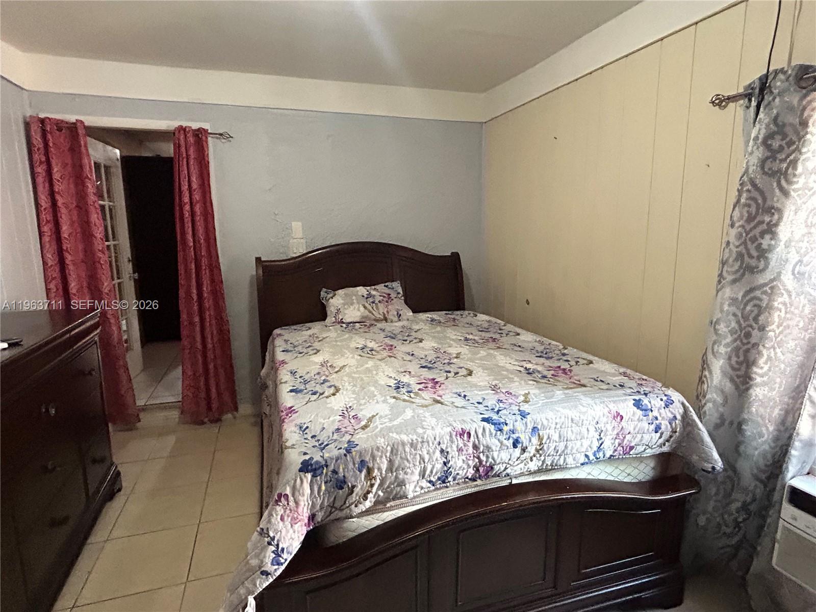 WIMBLEDON TOWNHOUSE I-13 - Residential