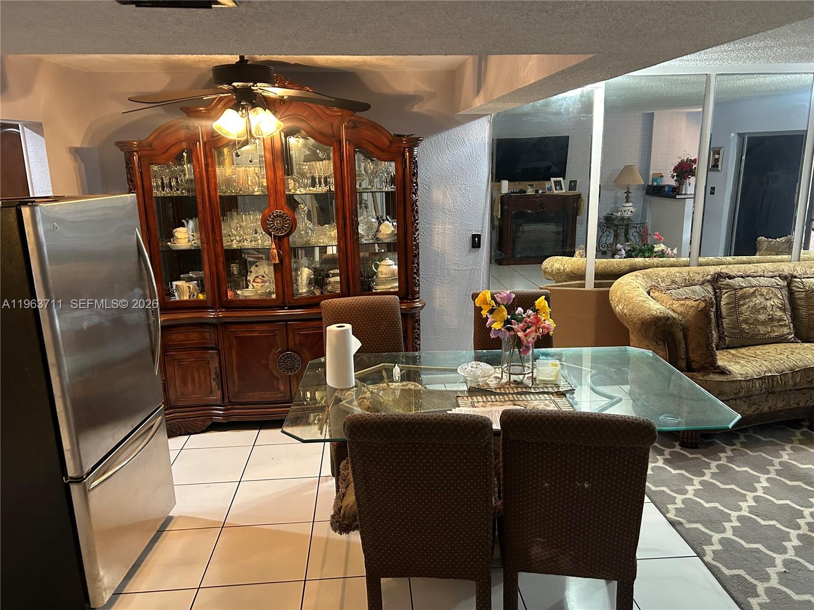 WIMBLEDON TOWNHOUSE I-13 - Residential