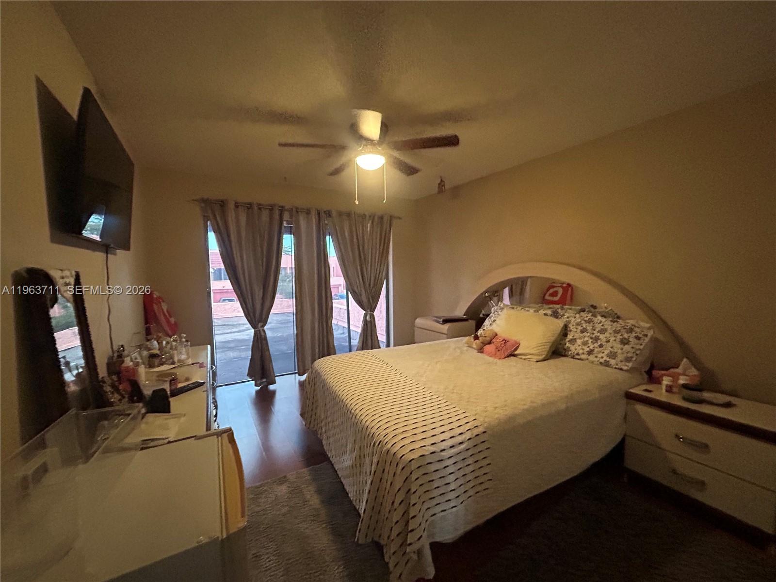 WIMBLEDON TOWNHOUSE I-13 - Residential