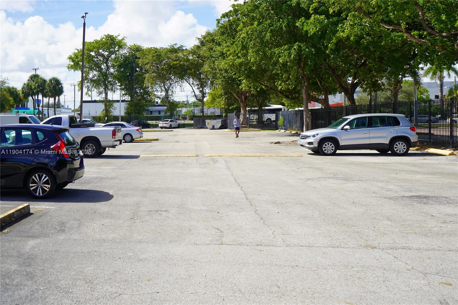 GREENWICH PH I CONDO - Residential Lease