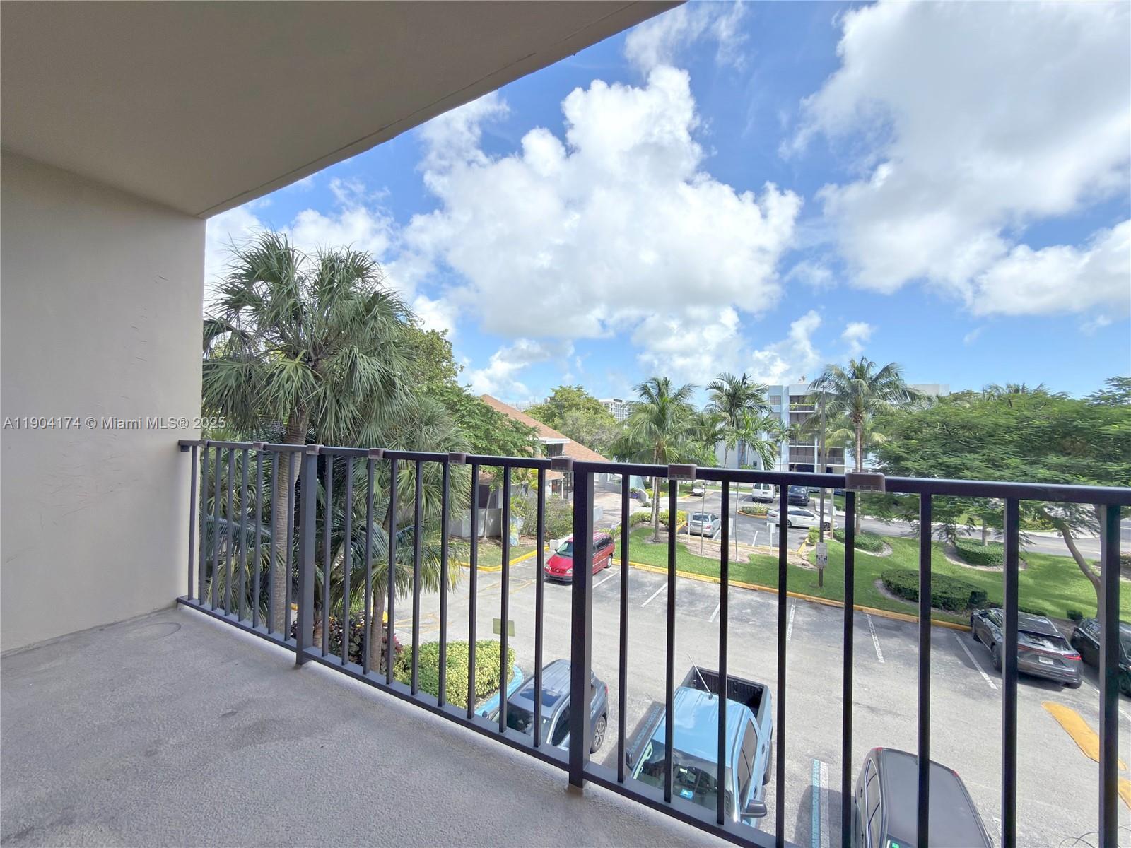 GREENWICH PH I CONDO - Residential Lease