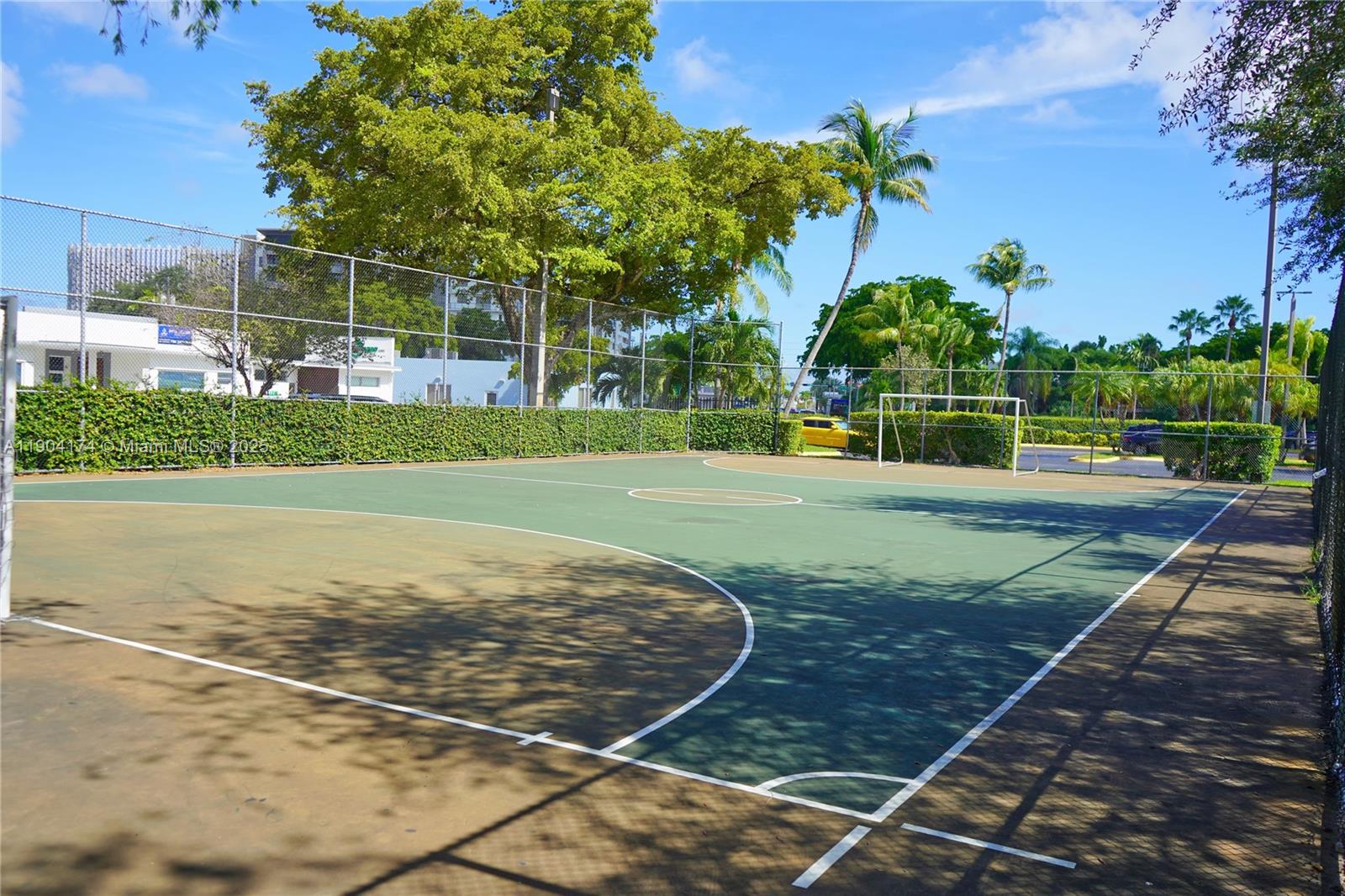 GREENWICH PH I CONDO - Residential Lease