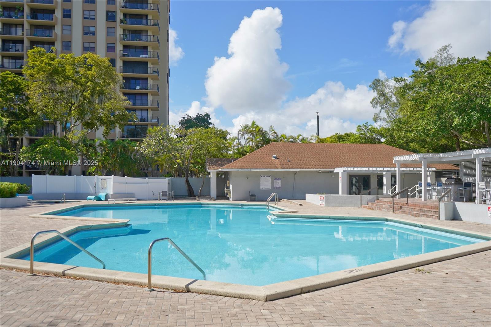 GREENWICH PH I CONDO - Residential Lease