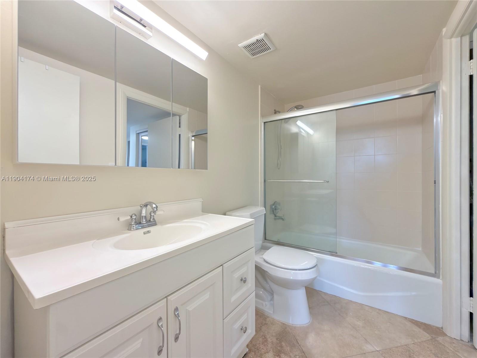 GREENWICH PH I CONDO - Residential Lease