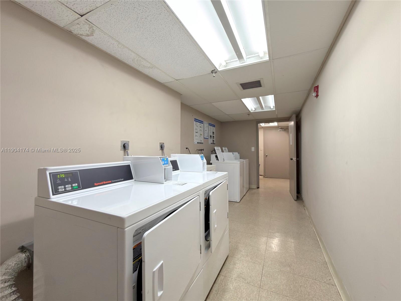 GREENWICH PH I CONDO - Residential Lease