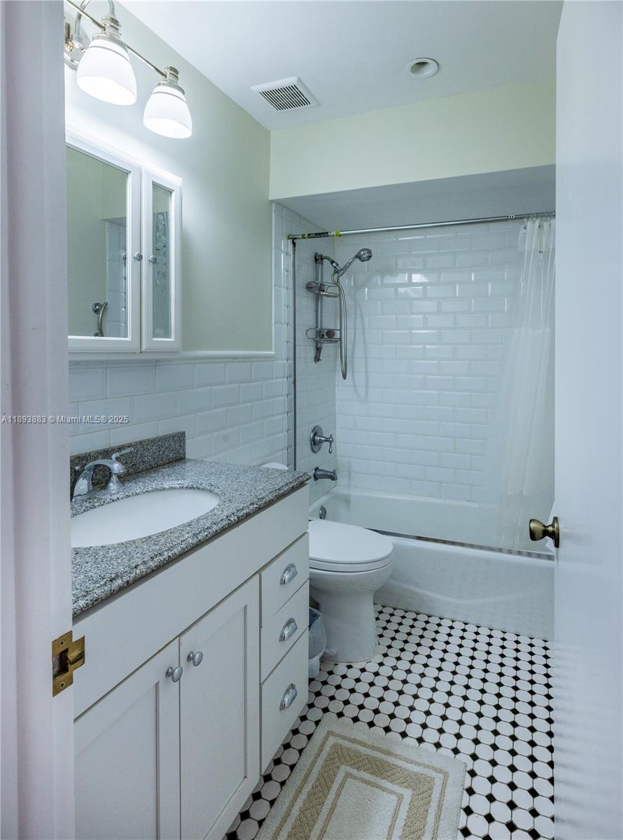 ADMIRAL FARRAGUT CONDO - Residential