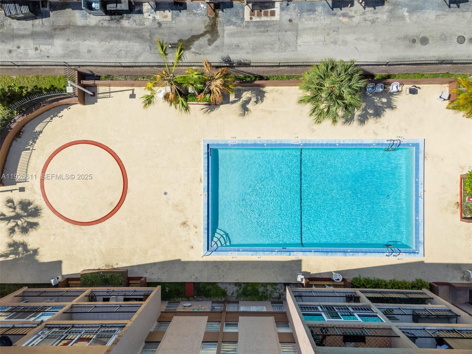 LOS ARBOLES CONDO - Residential