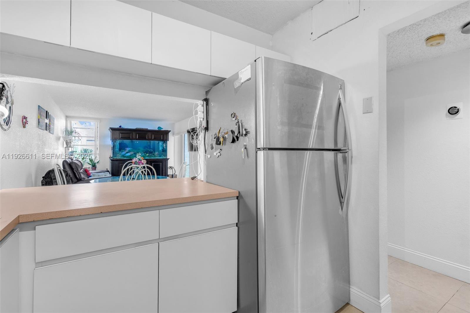 LOS ARBOLES CONDO - Residential