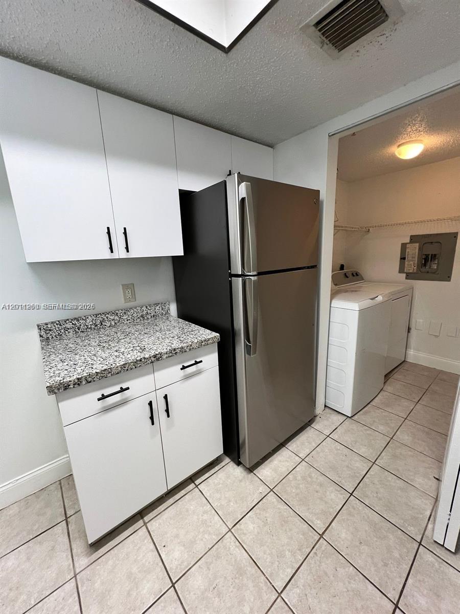 EVERGREEN LAKES CONDO - Residential