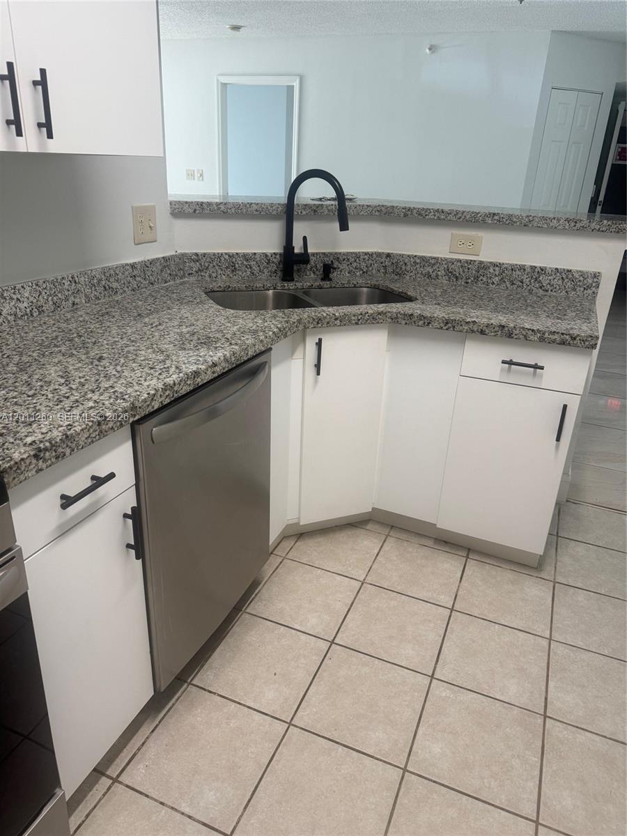 EVERGREEN LAKES CONDO - Residential