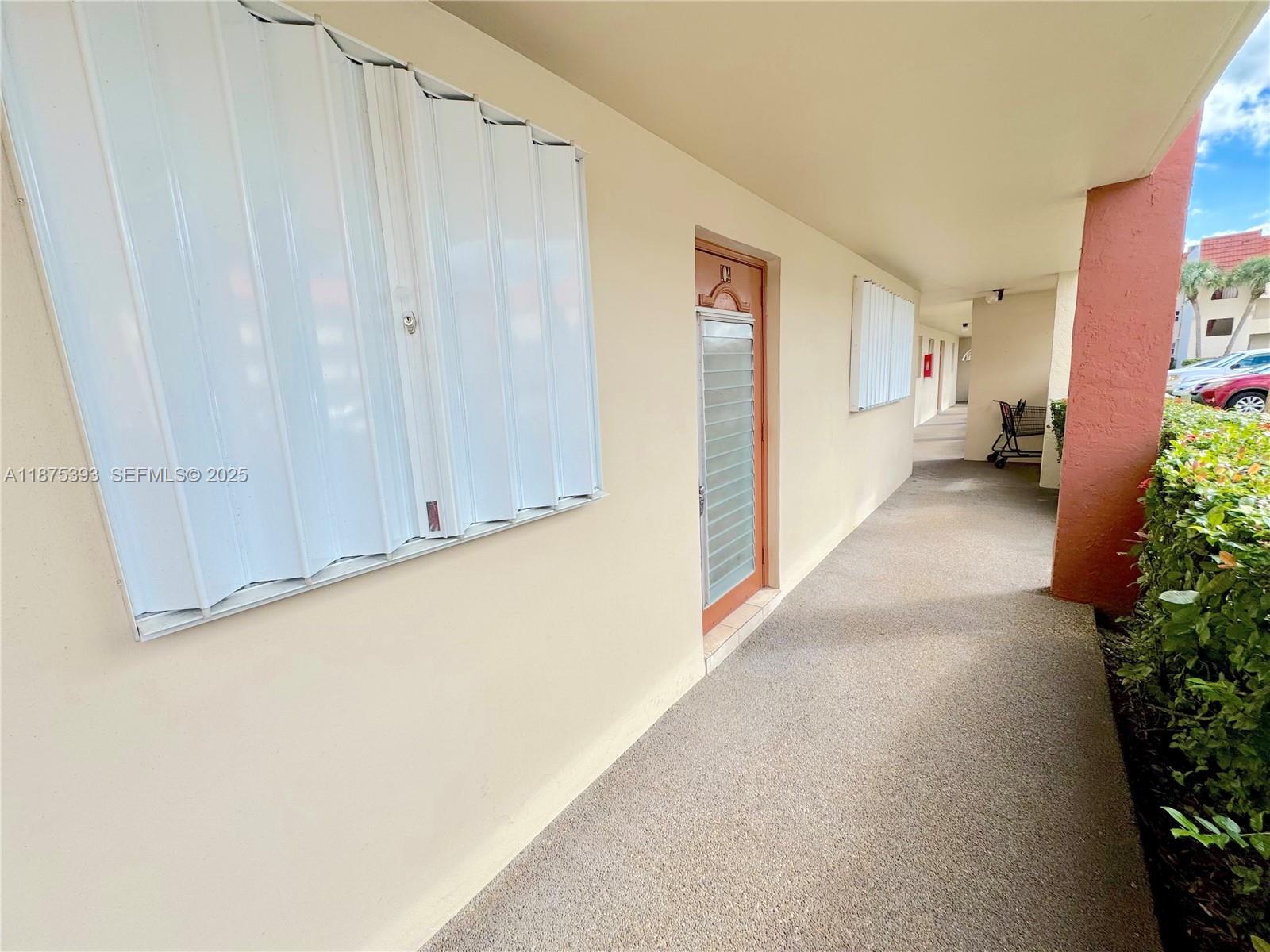 View photos, virtual tours, details... 2871 E Sunrise Lakes Dr 104