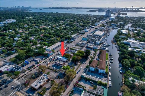 646 NE 79th St Miami FL 33138