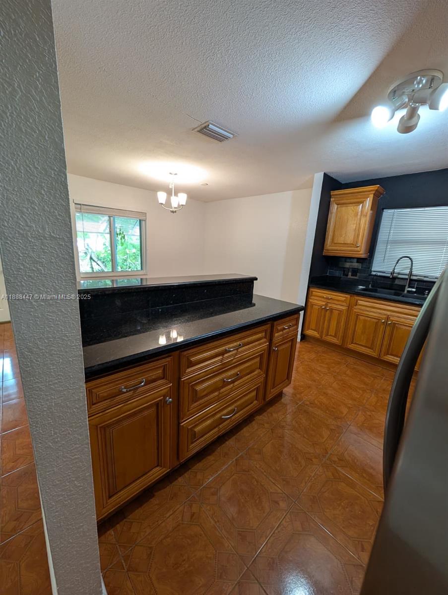 HOLLYWOOD LITTLE RANCHES - Residential