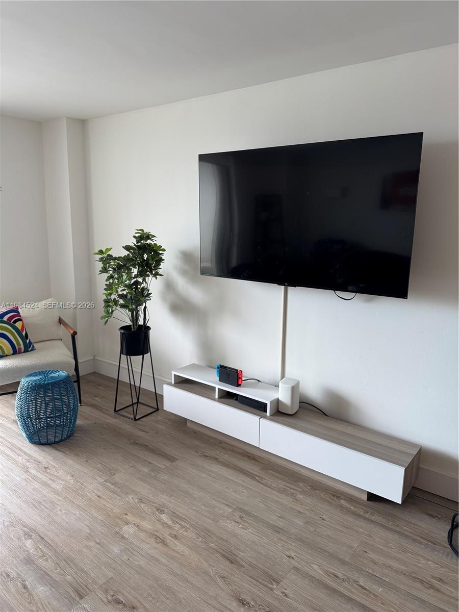 OLYMPUS TOWERS CONDO - Residential