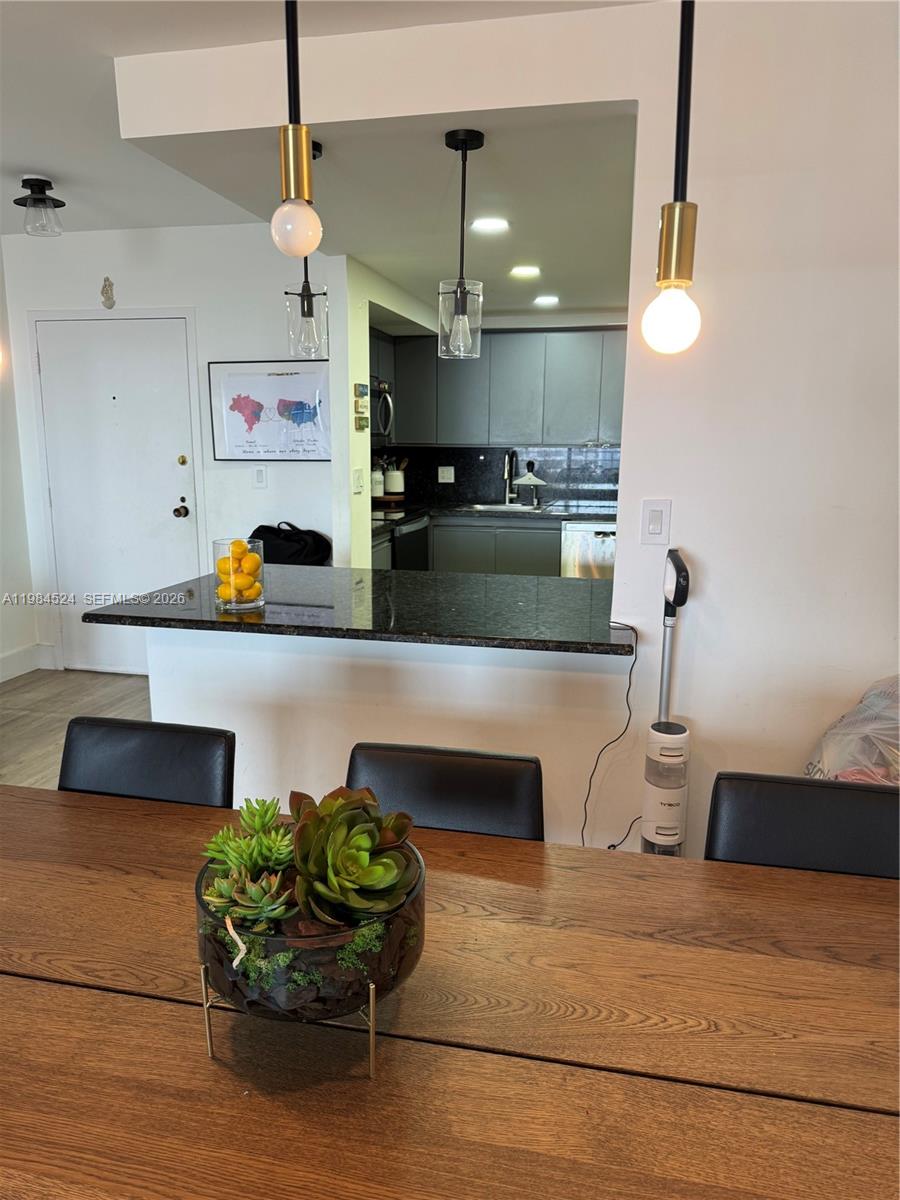 OLYMPUS TOWERS CONDO - Residential