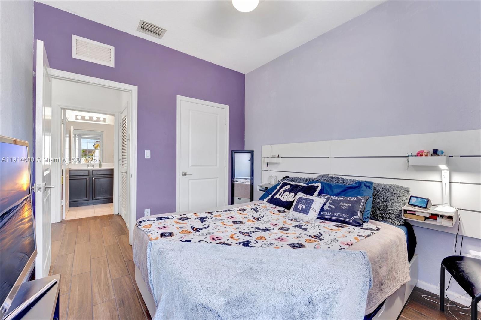 11053 SW 113th Pl, Miami, - Residential