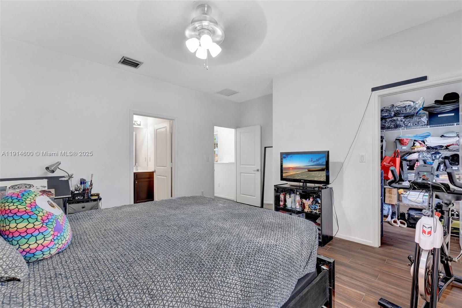 11053 SW 113th Pl, Miami, - Residential