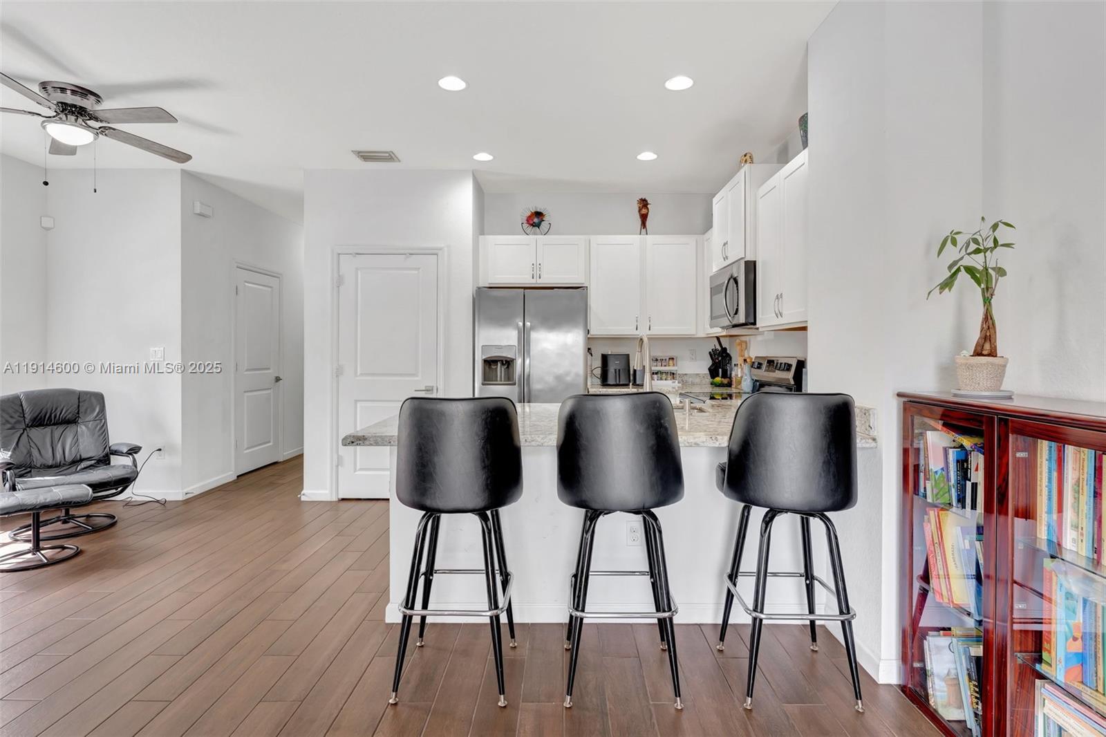 11053 SW 113th Pl, Miami, - Residential