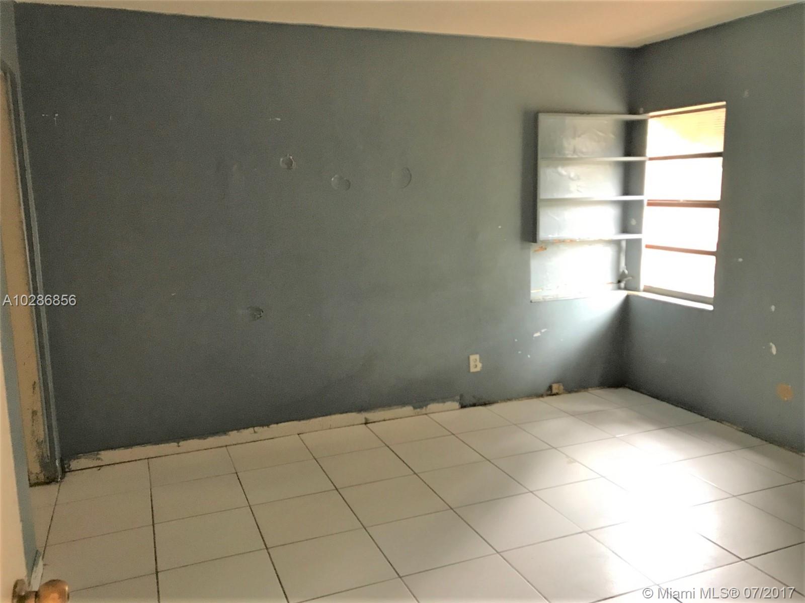 NORTH ANDREWS TERRACE FIR - Residential