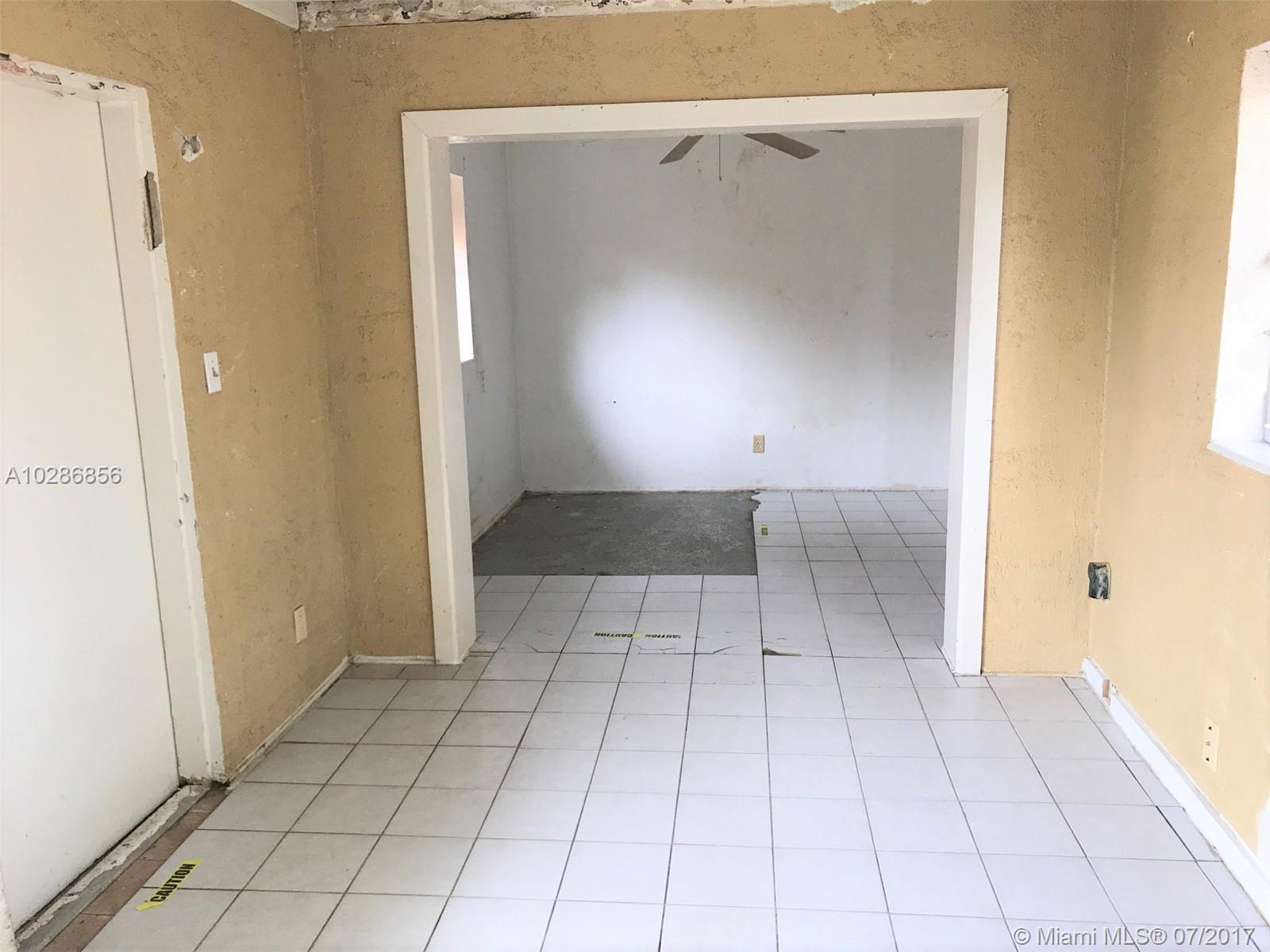 NORTH ANDREWS TERRACE FIR - Residential