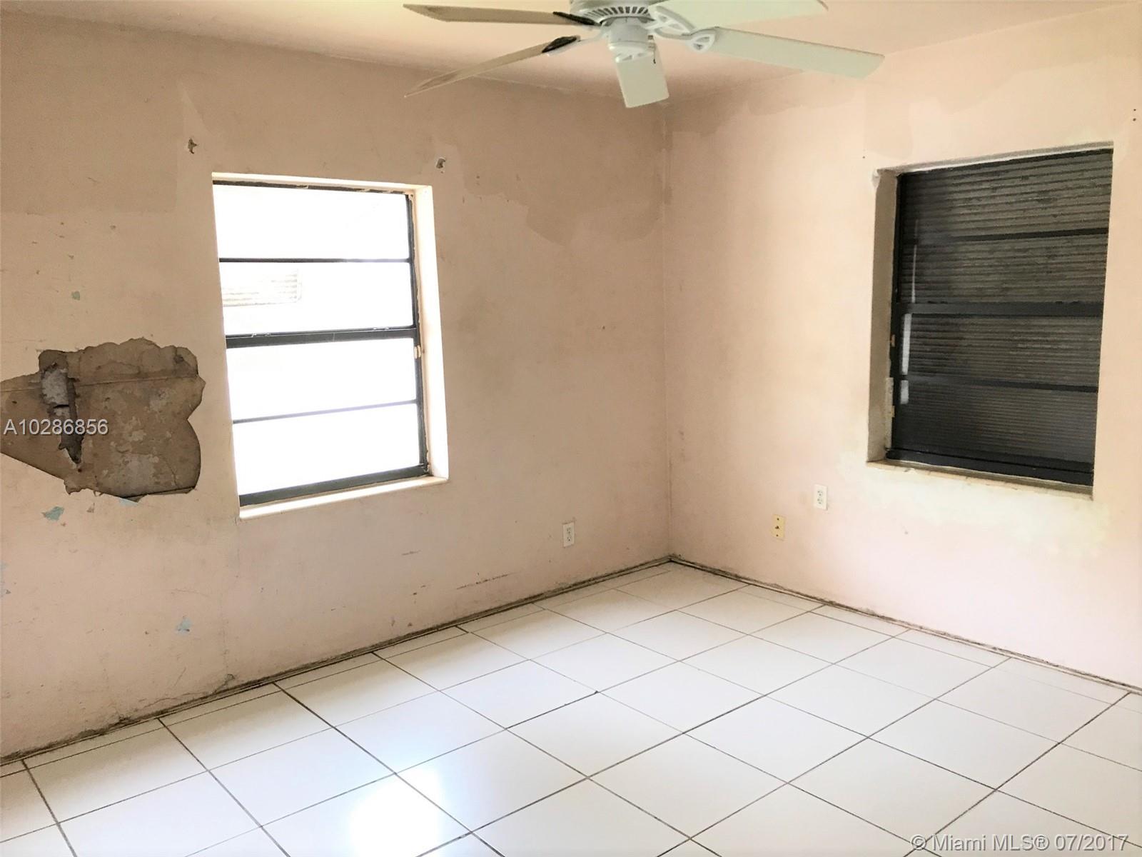 NORTH ANDREWS TERRACE FIR - Residential