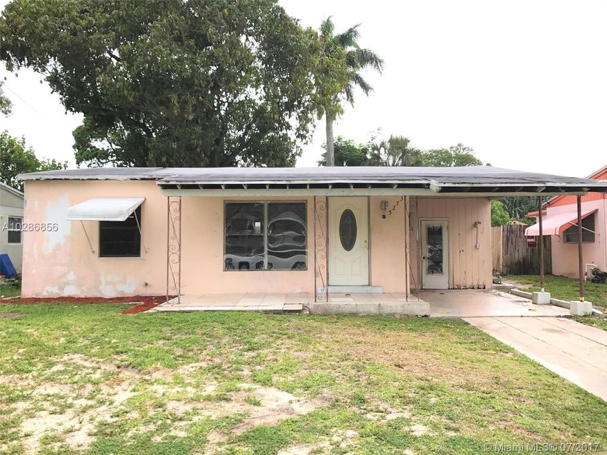 3 bedroom home offers a large yard, huge master , carport, shed, and a laundry room. Home is located in a great location with no HOA fees. First Time Buyers, can purchase as a HomePath Ready Buyer and request up to 3% closing cost assistance. Restrictions apply. This is a Homepath property