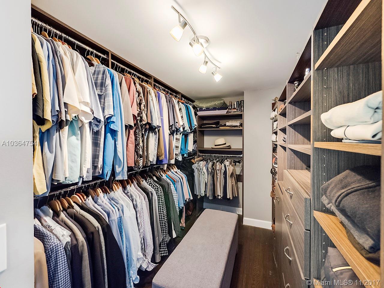 Martinique II - Residential