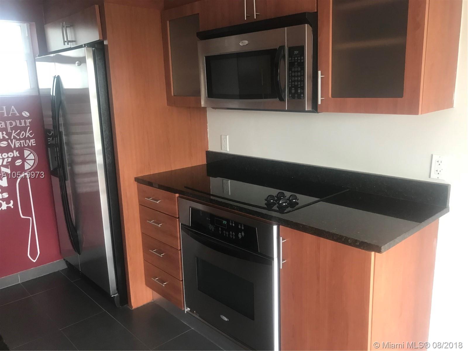 BRICKELL ROADS ATRIUMS CO - Residential Lease