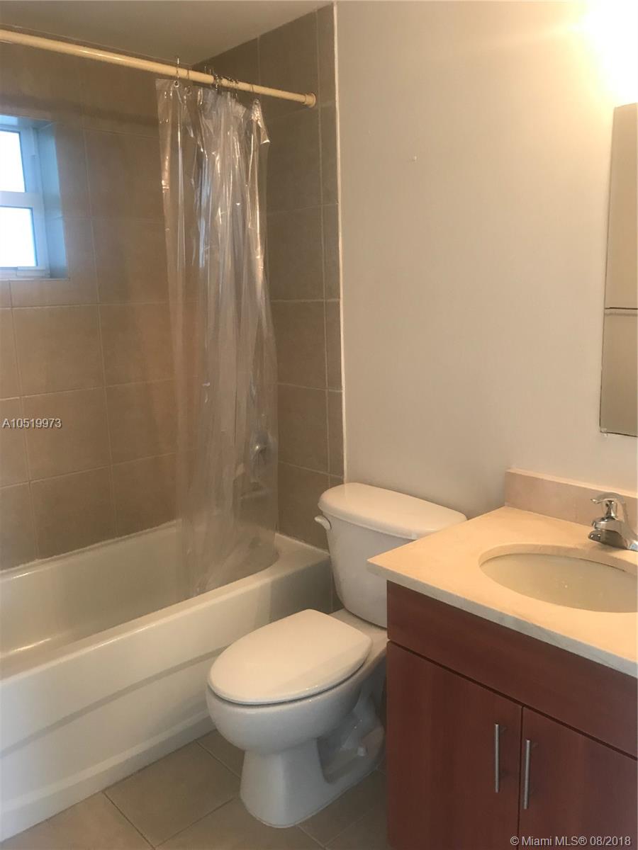 BRICKELL ROADS ATRIUMS CO - Residential Lease