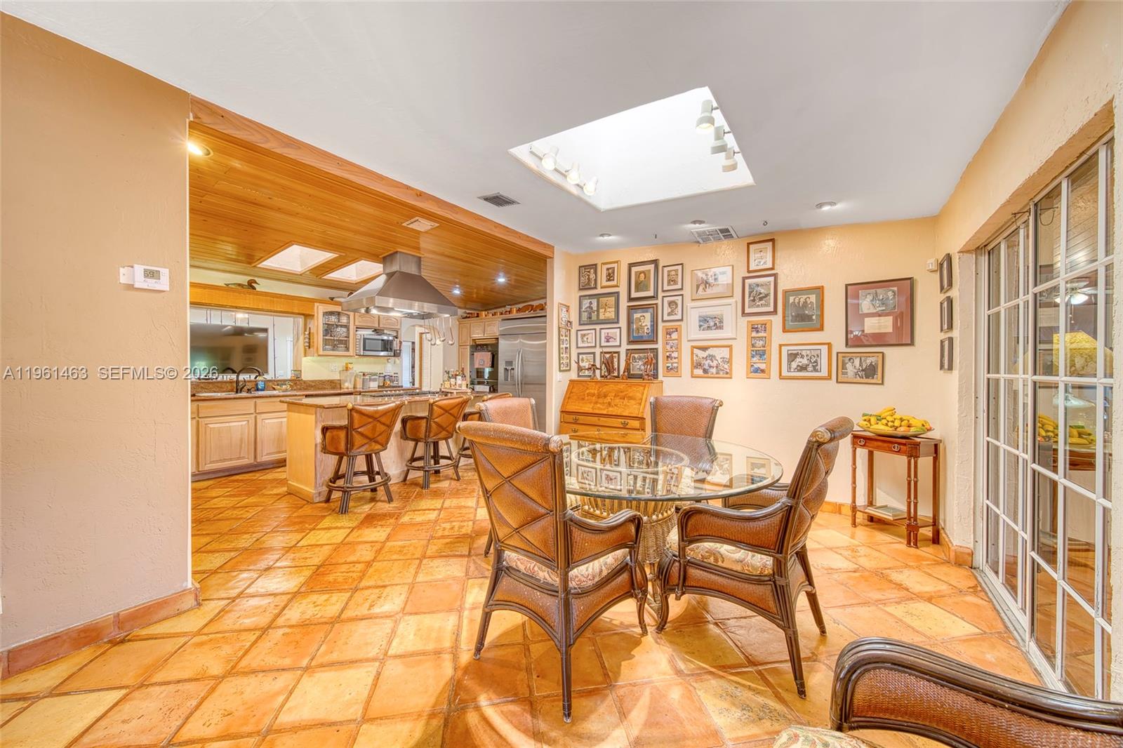 PINE TREE ESTS 1ST ADDN - Residential