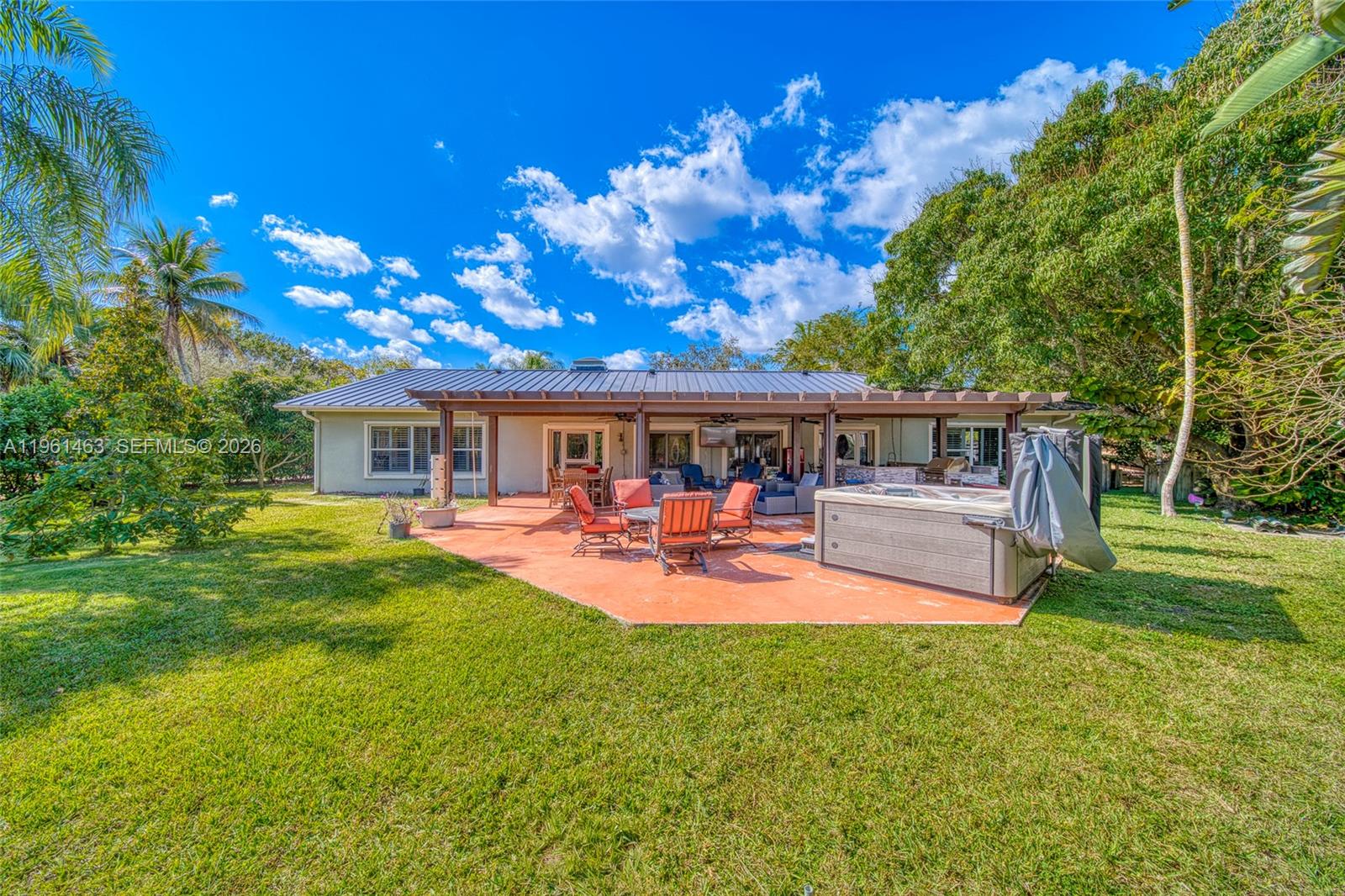 PINE TREE ESTS 1ST ADDN - Residential