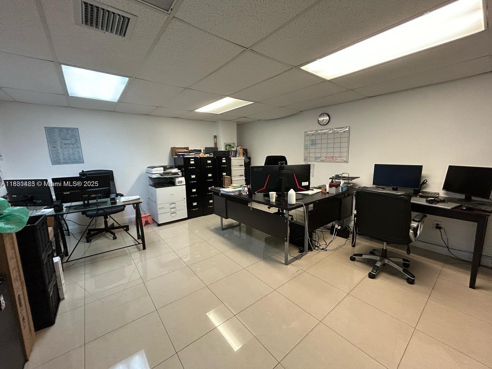 13499 Biscayne Blvd CUM4
