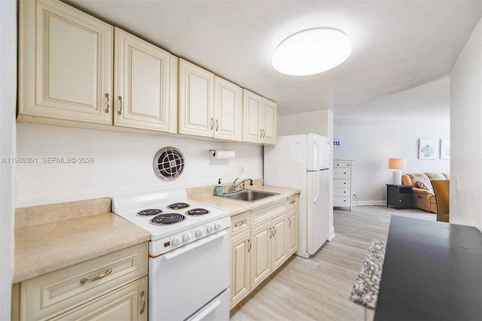 TAROMINA APTS CO-OP - Residential