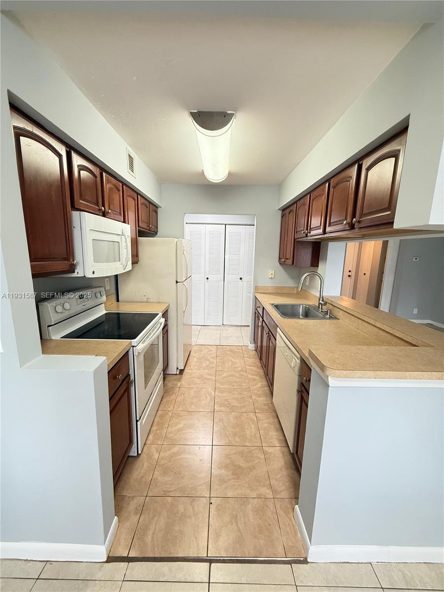 CITATION WAY CONDO - Residential Lease
