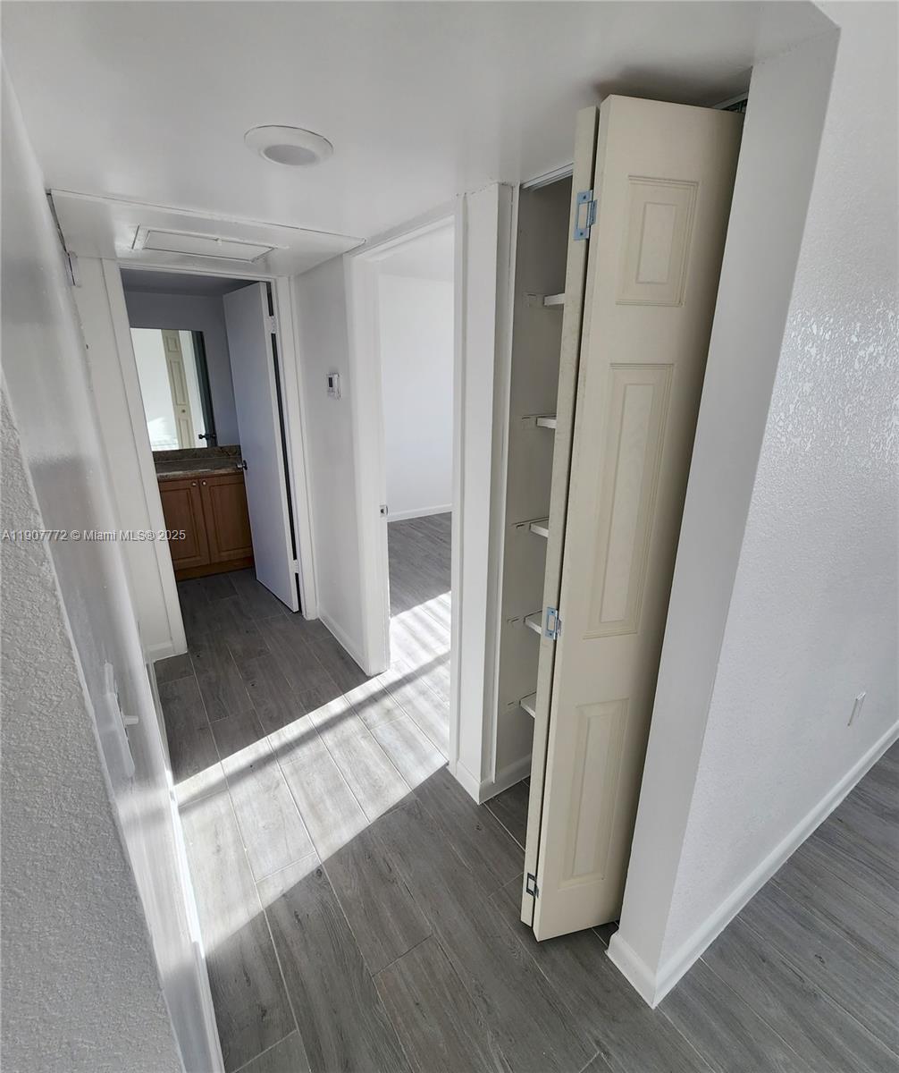 A A DOOLEY SUB - Residential Lease