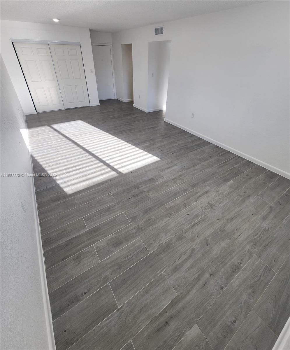 A A DOOLEY SUB - Residential Lease