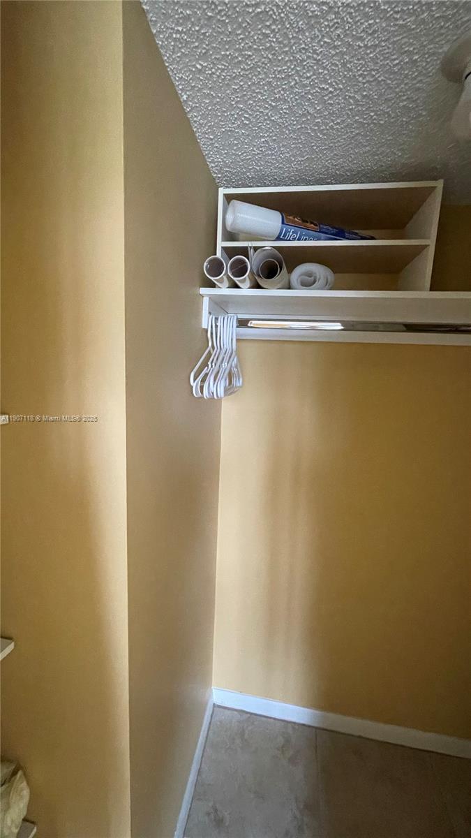 GOLDEN LAKES VILLAGE COND - Residential