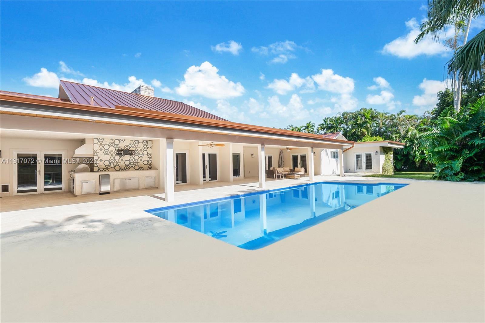 PINECREST GROVE - Residential